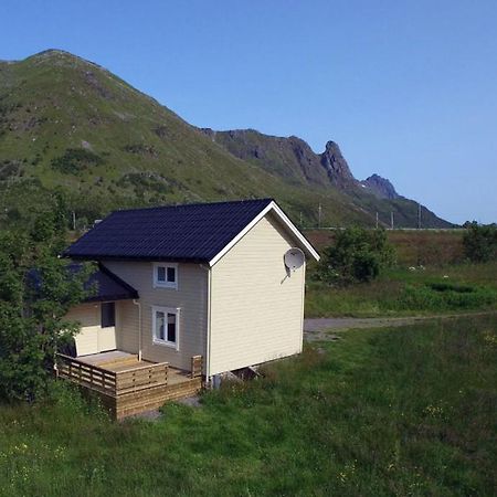 Charming House By The Sea, Lofoten! Laupstad Экстерьер фото