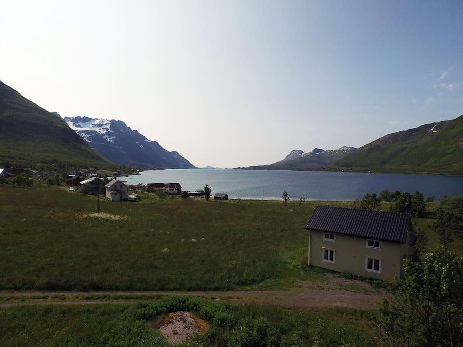 Charming House By The Sea, Lofoten! Laupstad Экстерьер фото